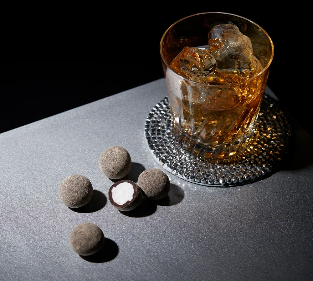 カクテルショコネ（お酒チョコ×ザクザクラムネ）
