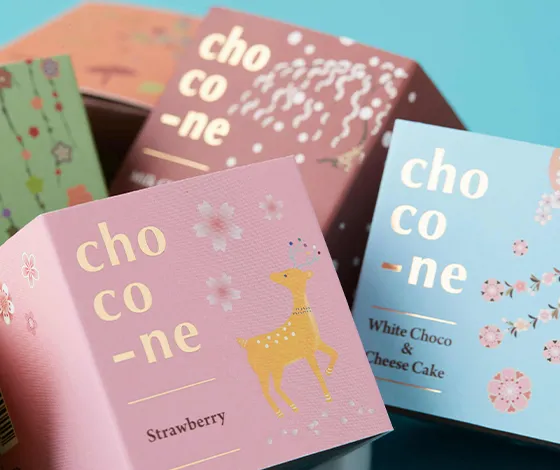 奈良モチーフの、かわいいキューブパッケージ